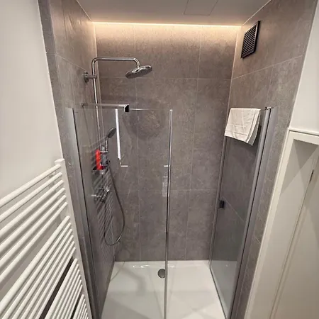 Апартаменты Beckhomes Munich, New, 2br With Terrace
