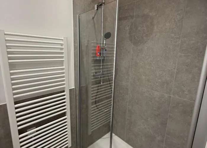 Beckhomes Munich, New, 2br With Terrace Apartamento